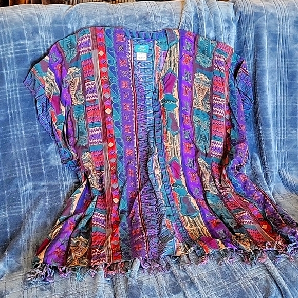 Simply Southwest Top - Picture 1 of 5